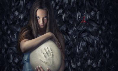 Hatching película finlandesa de terror