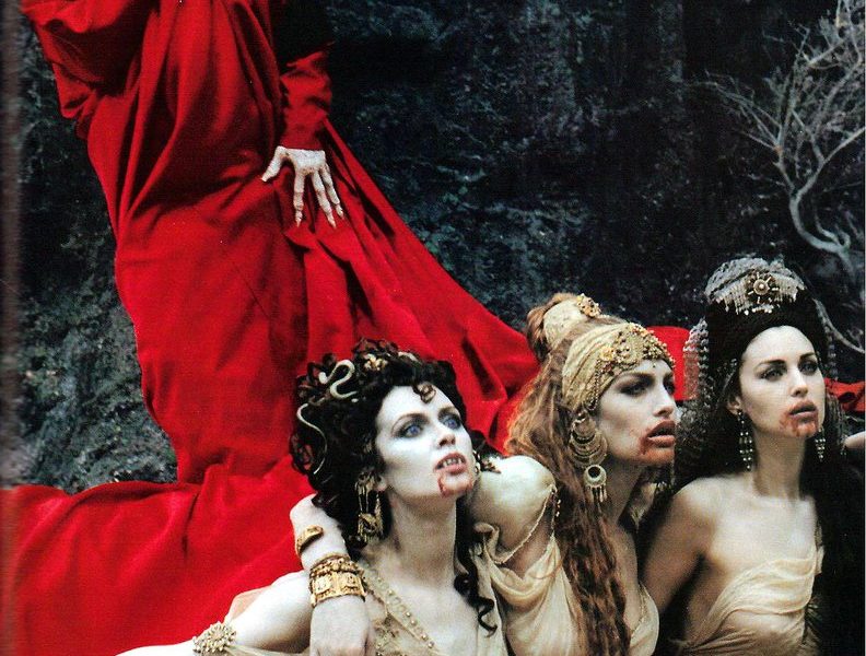 Carmilla: 10 grandes películas inspiradas en la vampiresa lésbica
