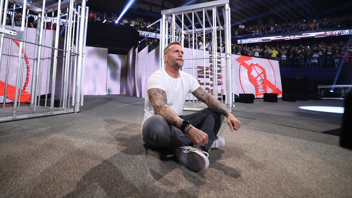 ¡El Regreso Épico de CM Punk Sacude Survivor Series y Conquista Chicago!
