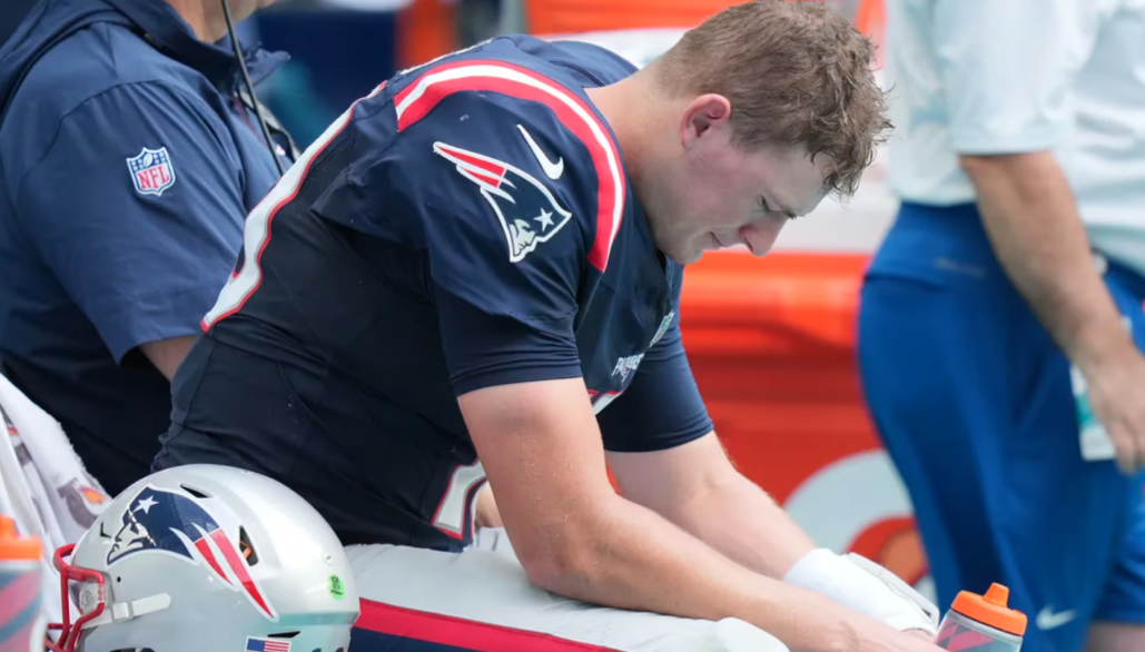 Mac Jones se Despide de los New England Patriots: Rumbo a los Jacksonville Jaguars