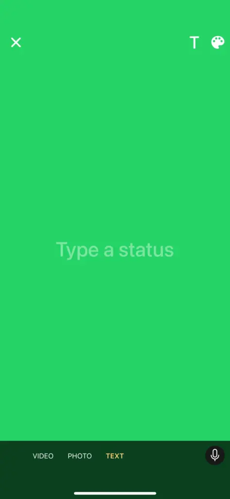 Preguntas frecuentes sobre la nueva interfaz de WhatsApp para compartir estados Pregunta Respuesta ¿Qué está probando WhatsApp para mejorar las actualizaciones de estado? La app está probando una nueva interfaz para compartir estados que permite a los usuarios cambiar rápidamente entre diferentes formatos de medios (texto, video y foto) dentro del mismo editor. ¿Cuáles son las ventajas de la nueva interfaz? - Mayor rapidez y comodidad para compartir estados. - Más flexibilidad para expresarse de diferentes maneras. - Mayor eficiencia en el proceso de compartir. ¿Cómo puedo probar la nueva interfaz? Por el momento, solo está disponible para algunos usuarios beta de iOS que instalen la última versión de WhatsApp beta para iOS desde TestFlight. La función se implementará gradualmente para todos los usuarios en los próximos días o semanas. ¿Qué opinamos de la nueva interfaz? Creemos que es una gran noticia para los usuarios, ya que hace que el proceso de compartir estados sea más fácil, rápido y divertido.