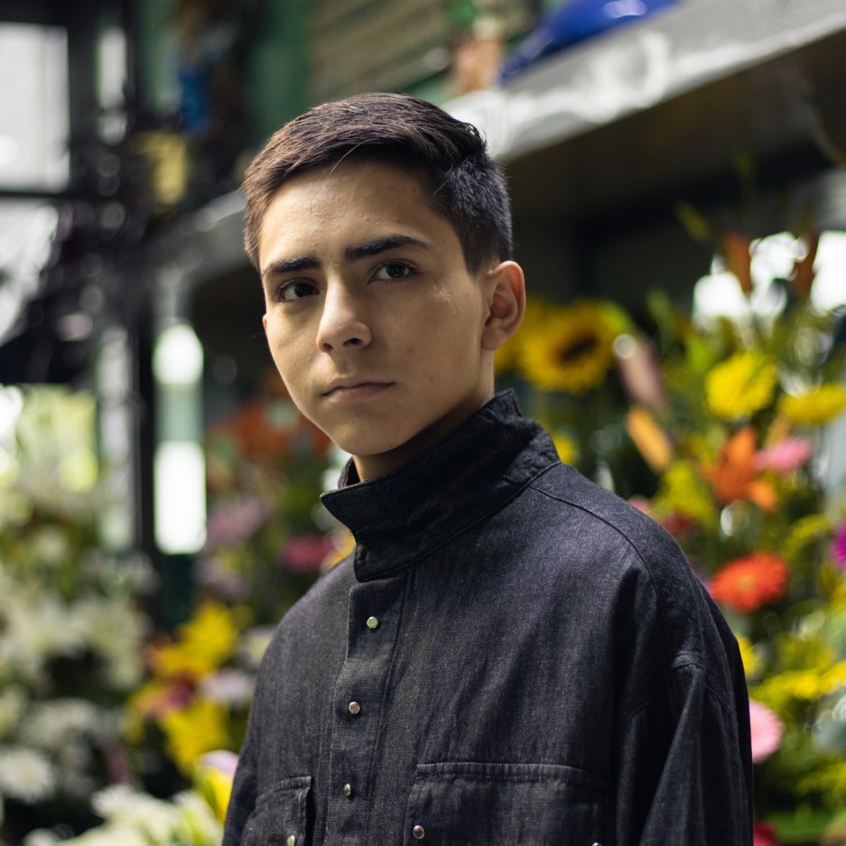 Kevin Aguilar conquista con “10mil mariposas”: juventud, romanticismo y la fuerza del norteño