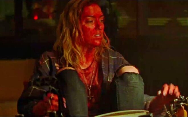 Riley Dandy enfrenta terror en thriller de fiesta
