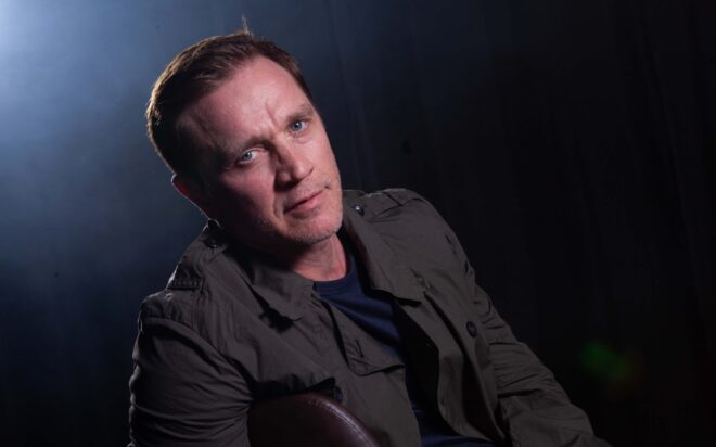 Devon Sawa, el ícono del terror, conducirá los FANGORIA Chainsaw Awards 2026