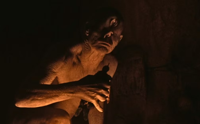 El Odisea de Nolan: Un Viaje al Corazón del Horror