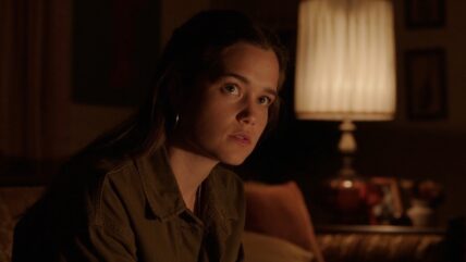 Sarah Catherine Hook protagonizará Crush, la nueva película de pitones gigantes