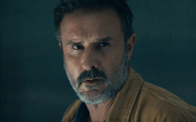 David Arquette regresa al terror con The Night Driver, una pesadilla en la carretera