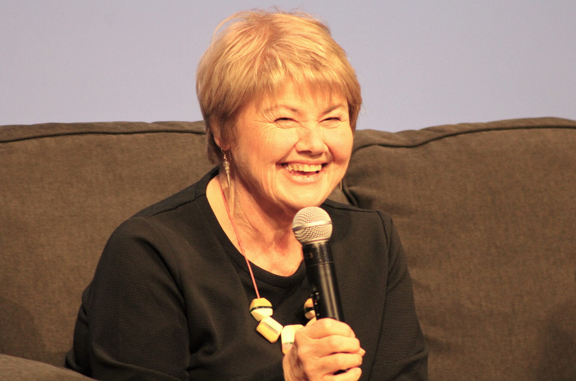 Annette Badland, la actriz de Mae, personaje central del Ted Lasso homenaje a Anthony Head