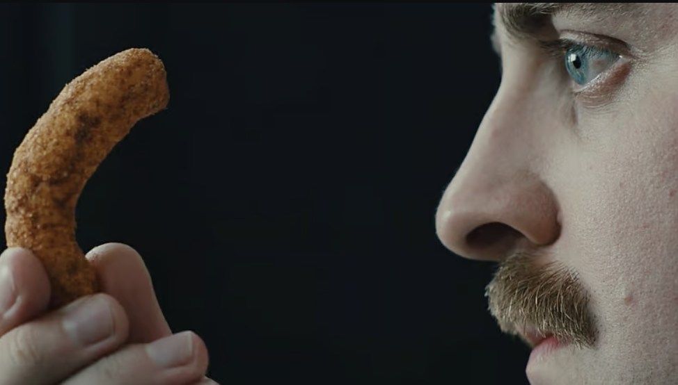 Blumhouse desata el horror en Bill’s Favorite Snack, su nuevo cortometraje