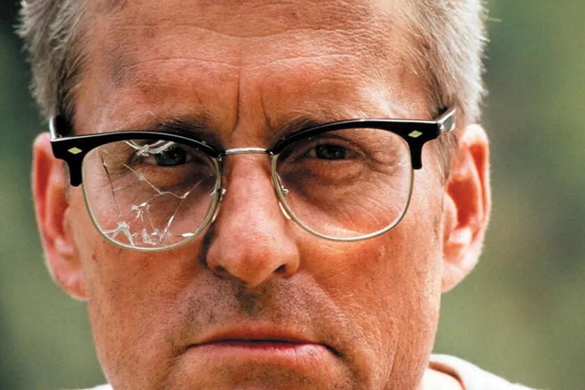 Michael Douglas revela su altercado con Julia Roberts en set de Línea Mortal