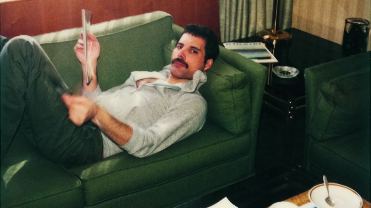 Freddie Mercury aprobó la comedia que usó su música
