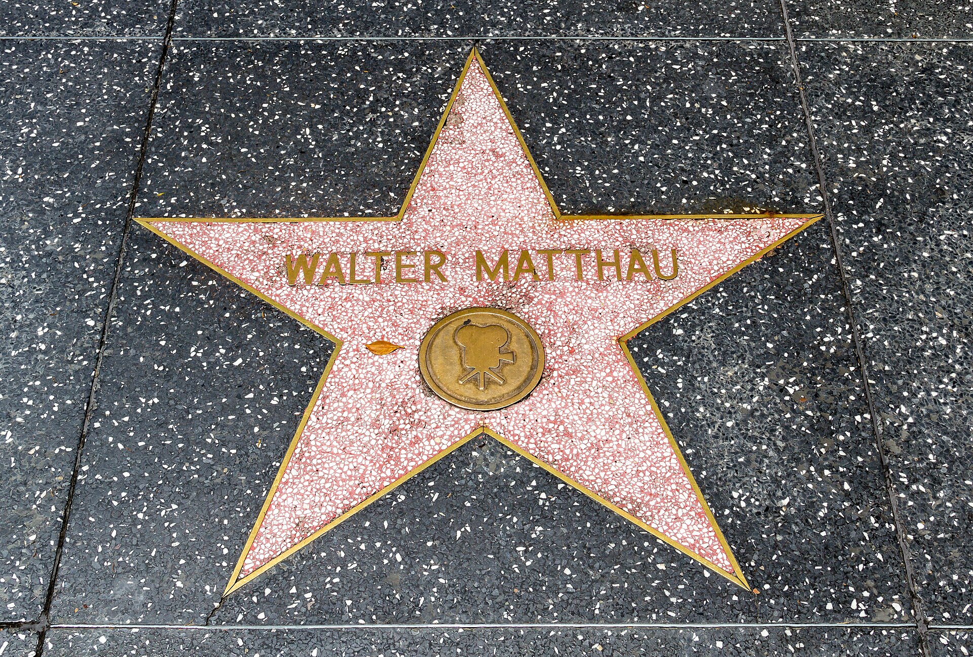 Calle de Hollywood, la industria que seguirá la fusión de Paramount y Warner Bros.