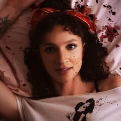Ruby Modine busca asesino en tráiler de Dead Giveaway