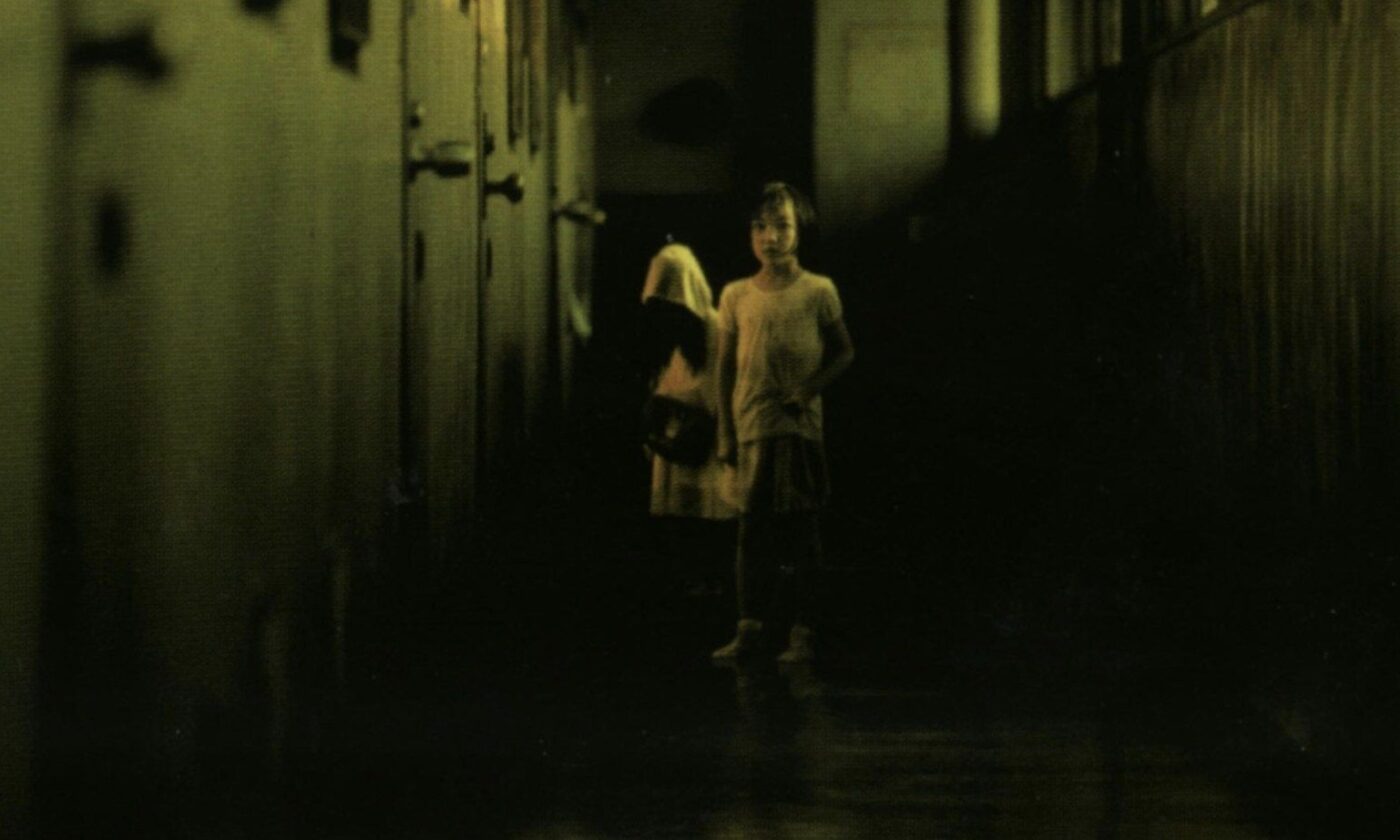 La Inquietante Película Dark Water, Clásico del Terror Asiático, Perfecta para Octubre