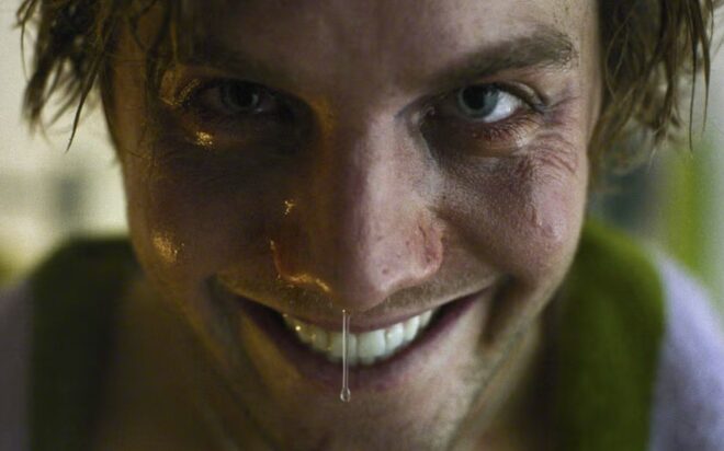 David Bruckner podría dirigir Smile 3 en Paramount+